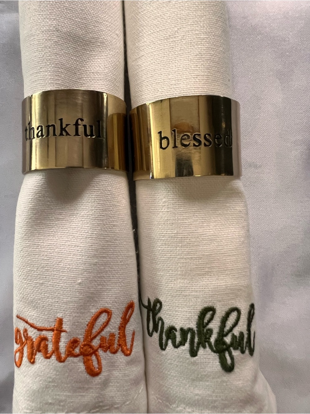 Thankful' and Blessed Napkin Rings with Cream Embroidered Grateful Napkins NEW!